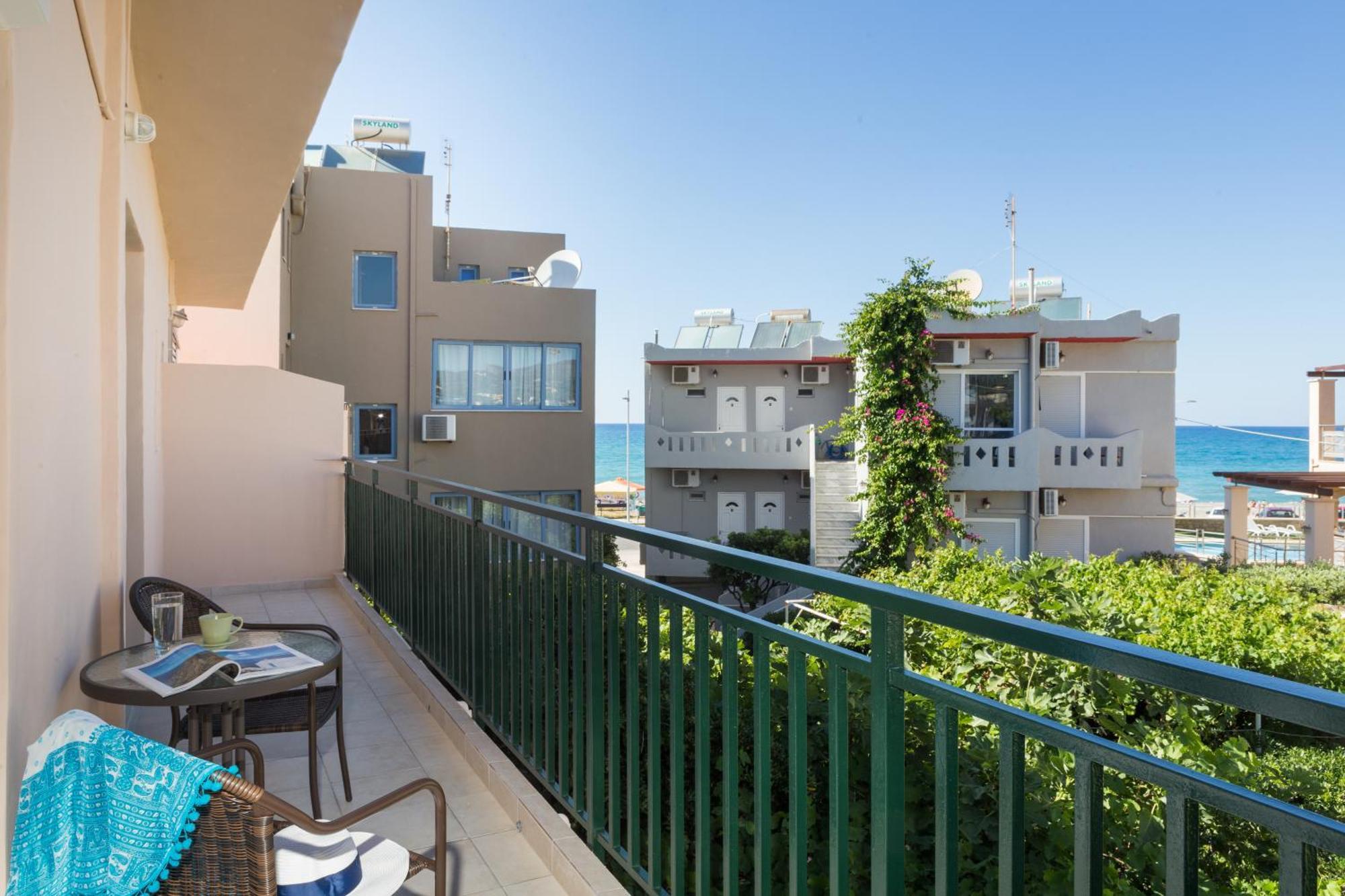 העיירה רתימנו Anemi Blue Apt, Suitable Up To 4, Near The Beach! מראה חיצוני תמונה